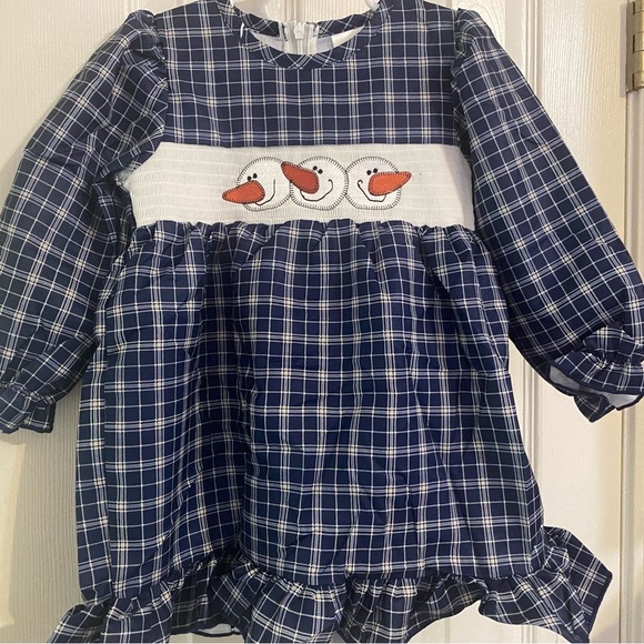 New Smocked Snowman Dress‎ - Picture 1 of 6